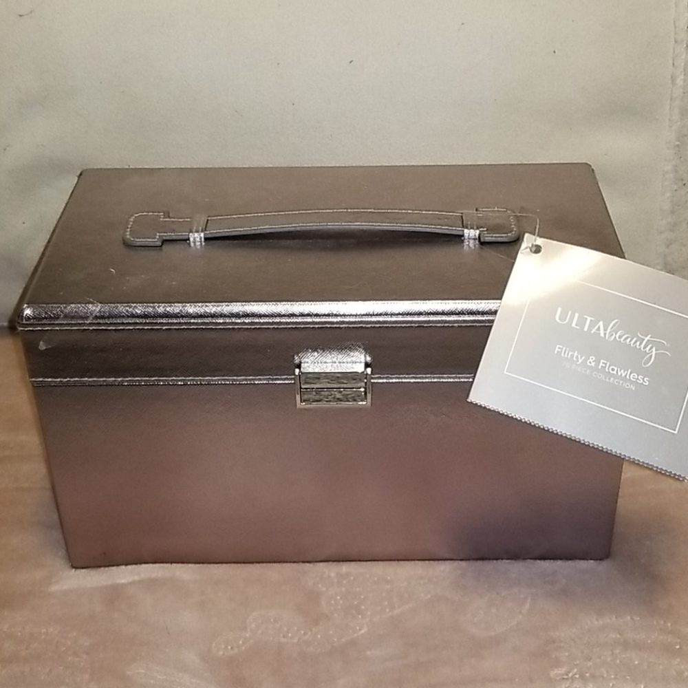 Ulta Beauty flirty and flawless makeup kit